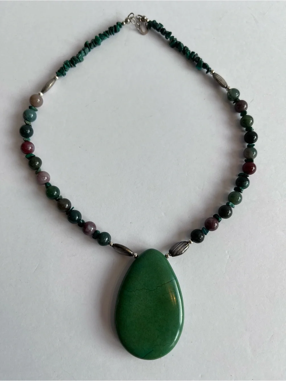 Green Stone Chunky Statement Necklace Vintage Estate Sale Jewelry
